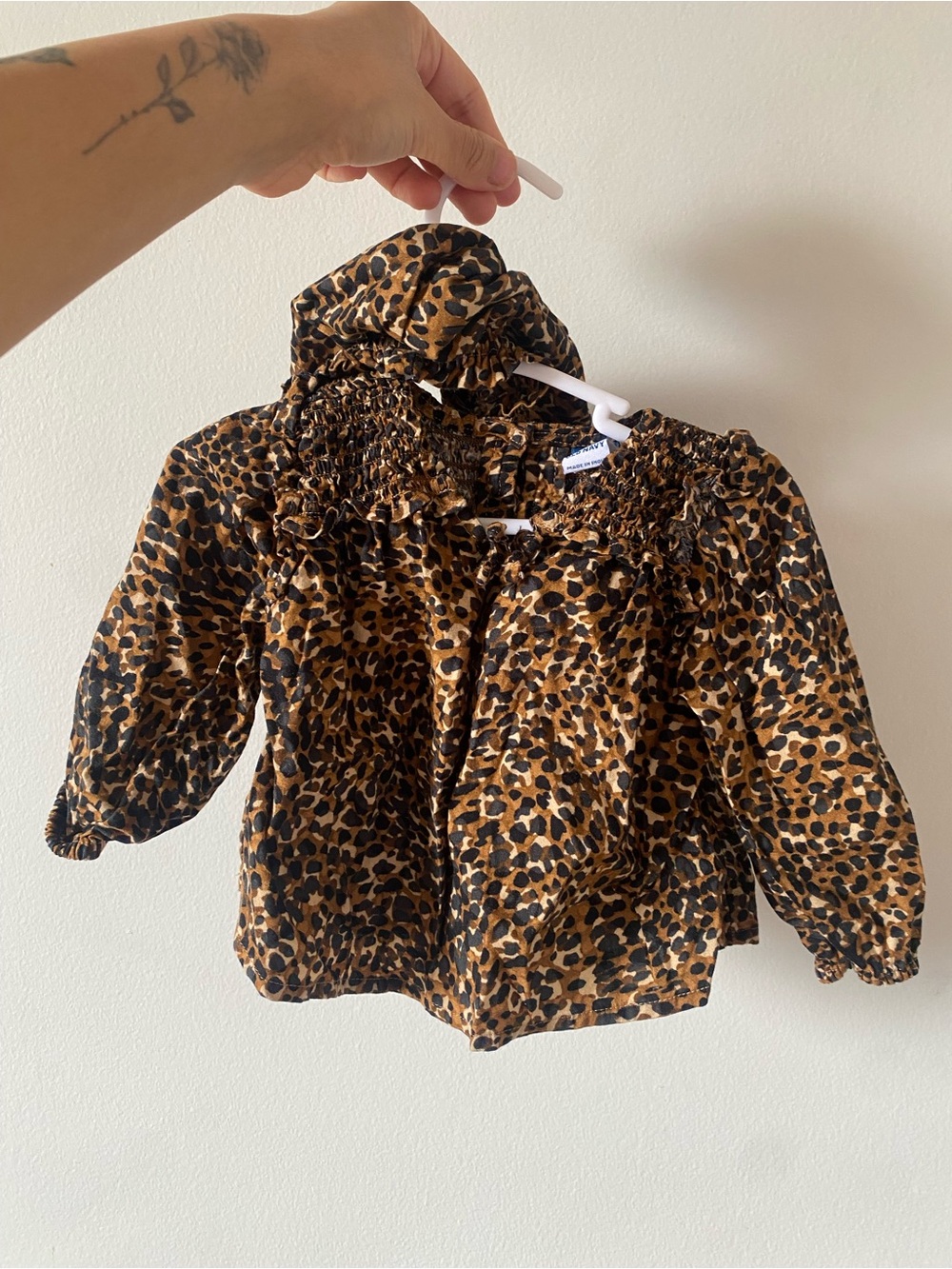 Old Navy Leopard Print Smocked Baby Set - Brown/Black